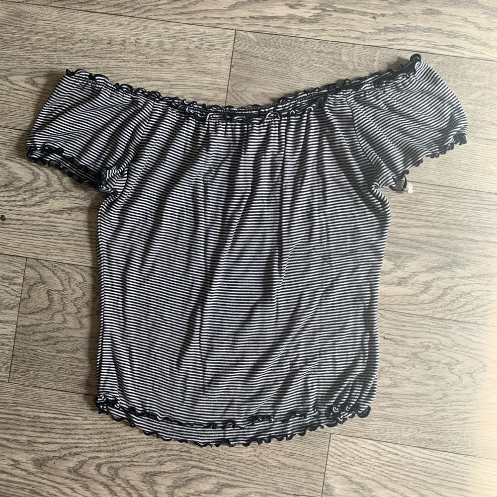 Forever 21 Striped ruffle top
